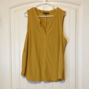 Sleeveless blouse